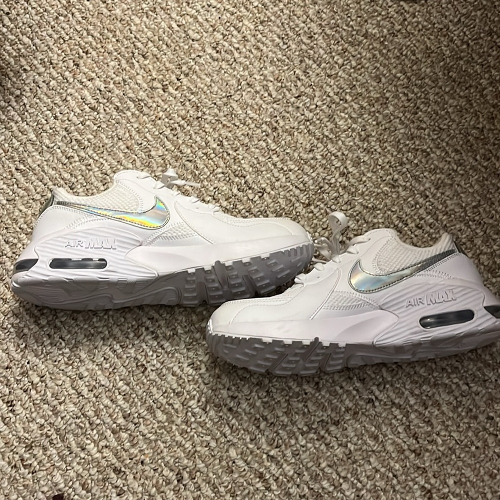Nike Women’s 8.5 White Air Max Shoes Silver Swoosh